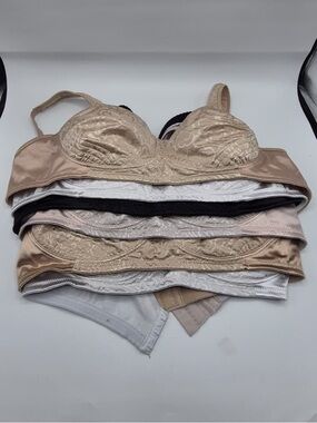 Playtex Multi-Pack Lace and Smooth Bras - Beige, White, Black six-pack